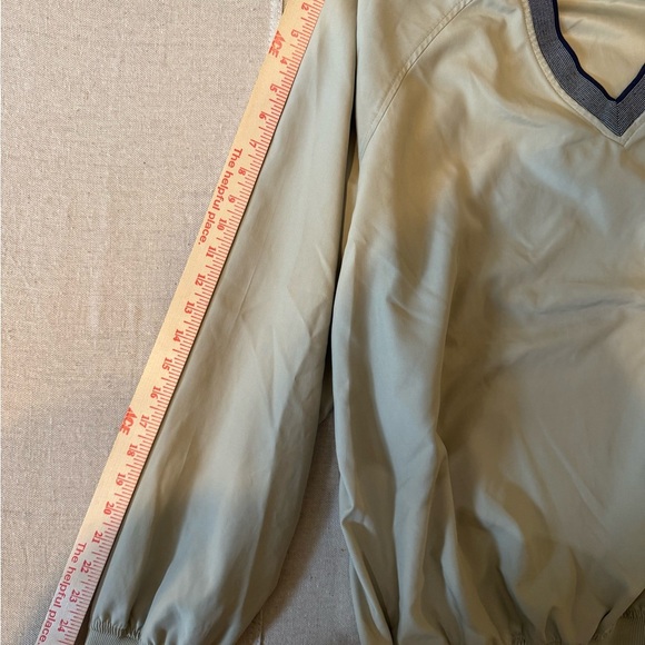 Vintage Ashworth Khaki and Navy V-Neck Pullover - Picture 8 of 9